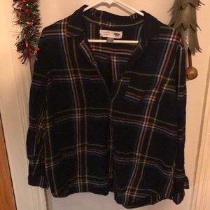 Old Navy Plaid Maternity long sleeve shirt